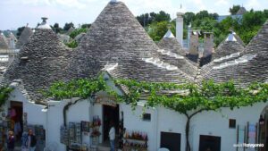 Alberobello trulli puglia guide tour