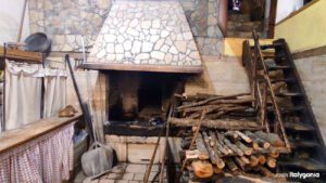 Altamura italy guide tour tasting bread focaccia