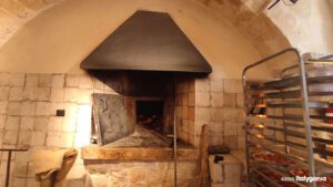 Altamura italy guide tour tasting bread focaccia
