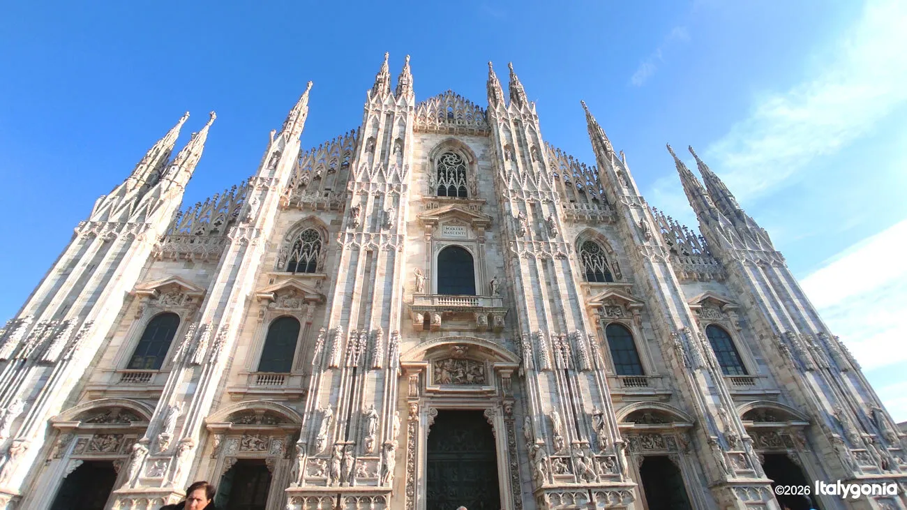 Milan Private Tour: Walking Tour of Icons & Hidden Gems