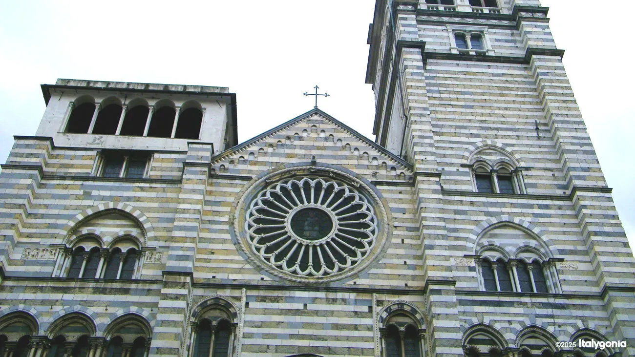 Genoa Private Tour: Historic Center, Rolli Palaces & Old Port