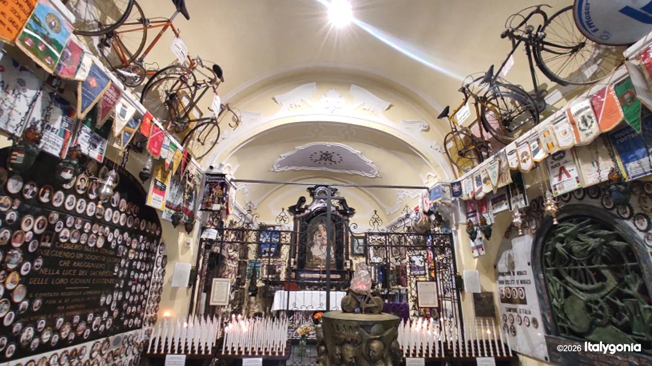 Magreglio Private Tour: Ghisallo Cycling & Lake Como Views
