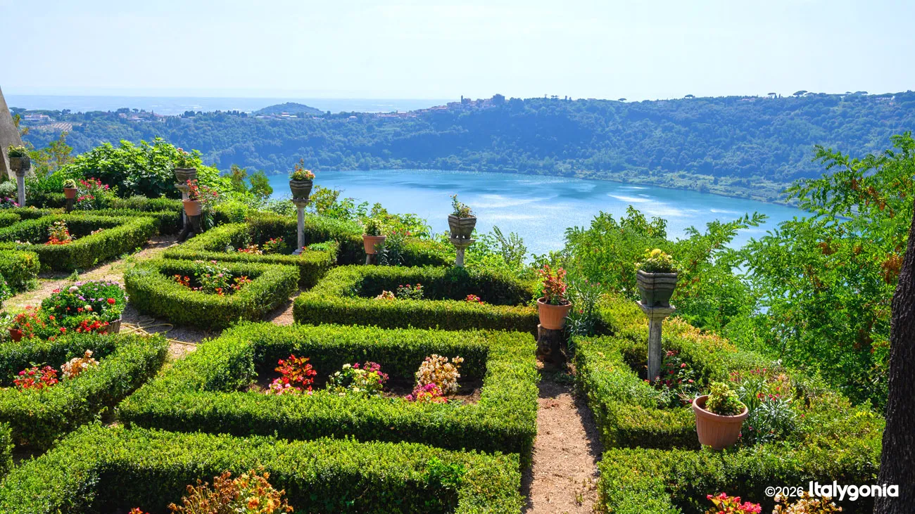 Nemi Private Tour: Lake Nemi Walking Tour & Hidden Gems