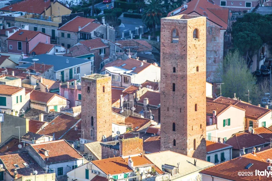 Noli Private Tour: Medieval Village, History & Sea Views