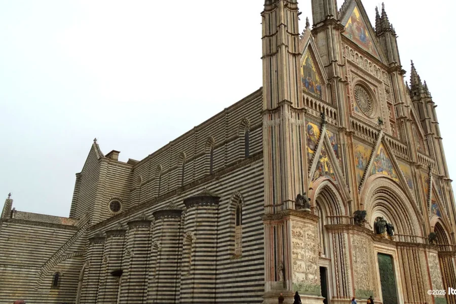 Orvieto Private Tour: Medieval Center, Cathedral & History
