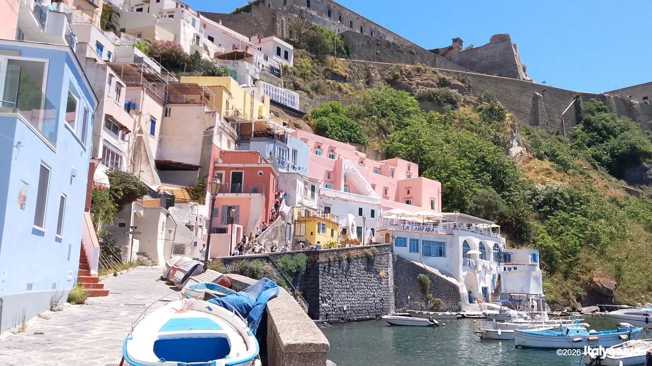 Procida Private Tour: Walking Tour & Island Highlights