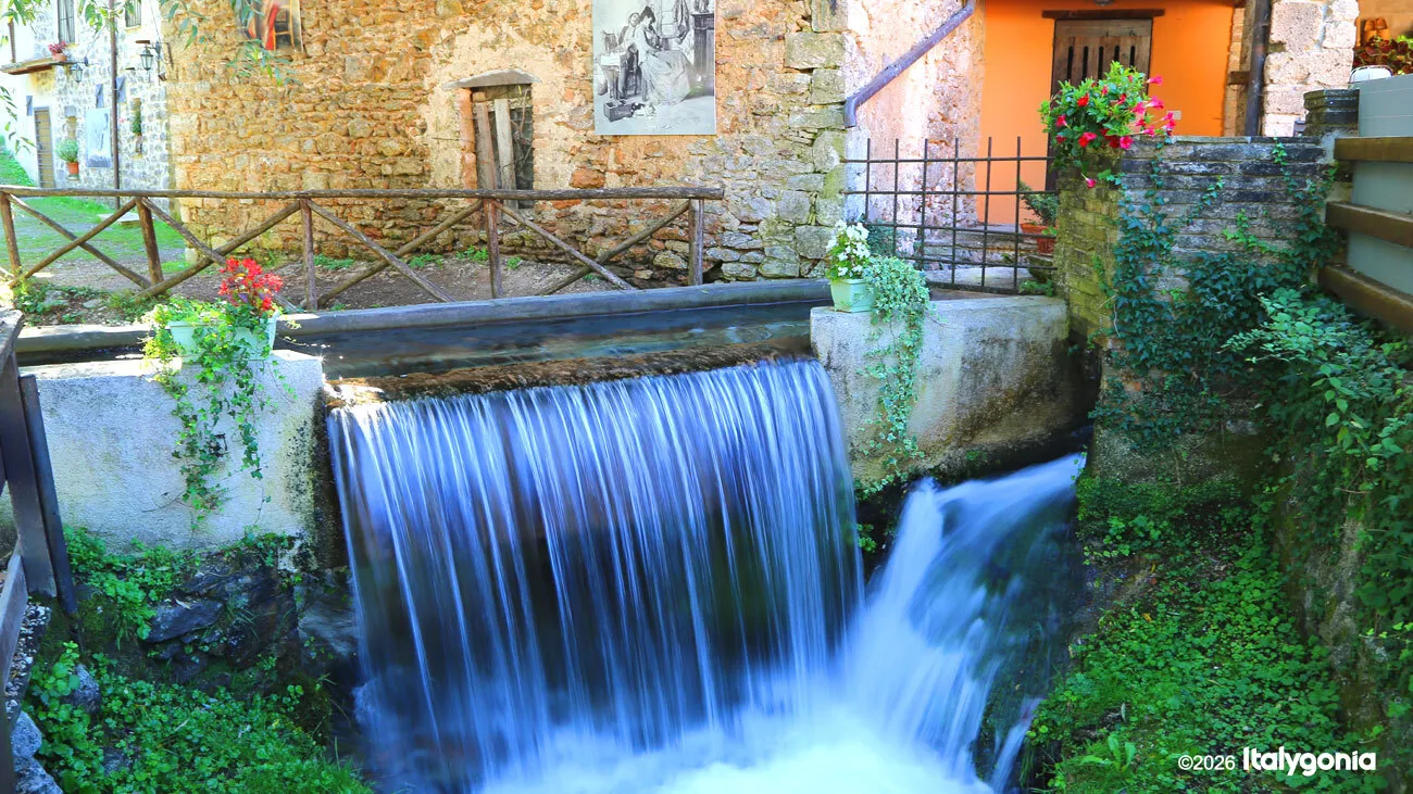 Rasiglia Private Tour: Waterfalls, Streams & Historic Mills