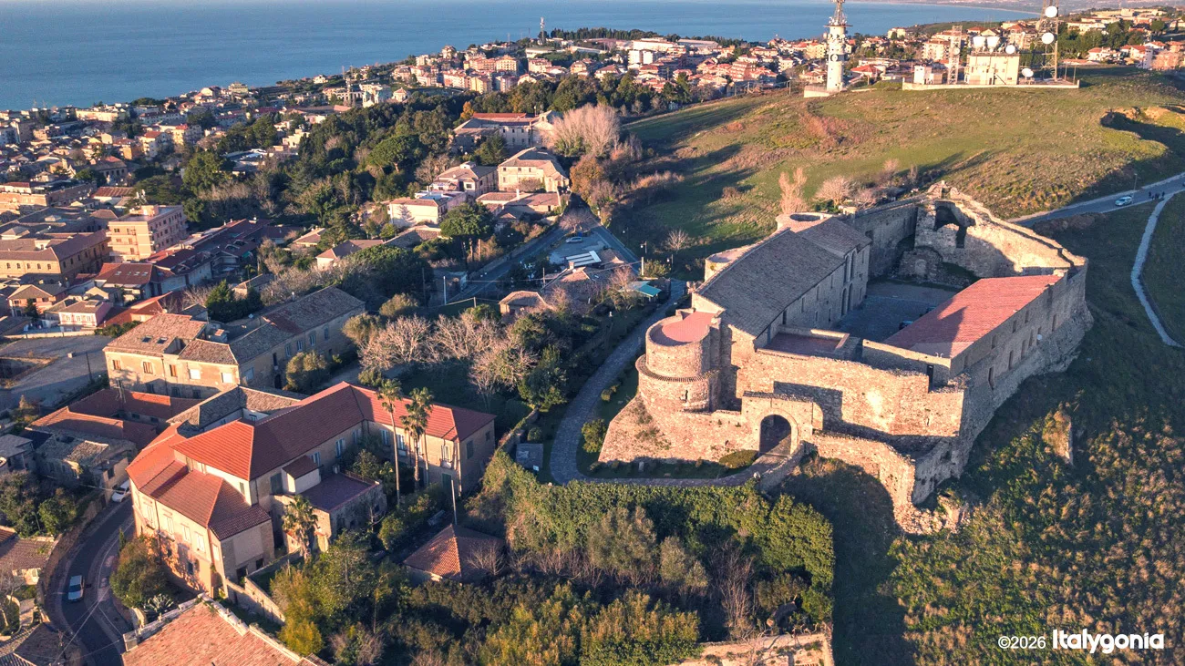 Vibo Valentia Private Tour: Norman Castle Views & Historic Center