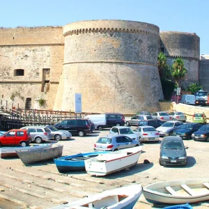 Gallipoli Private Tour: Old Town, Castle, Cathedral & Sea