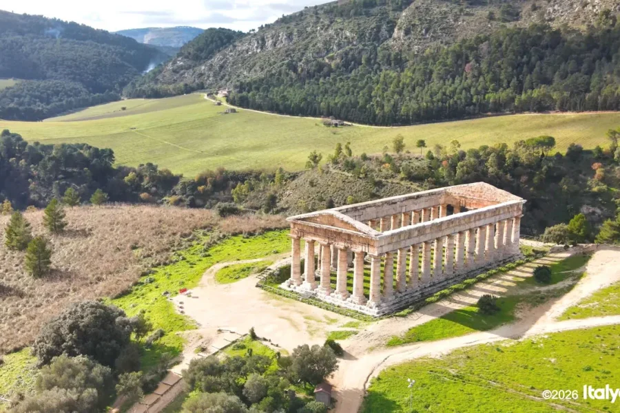 Segesta Private Tour: Archaeological Park & Temple