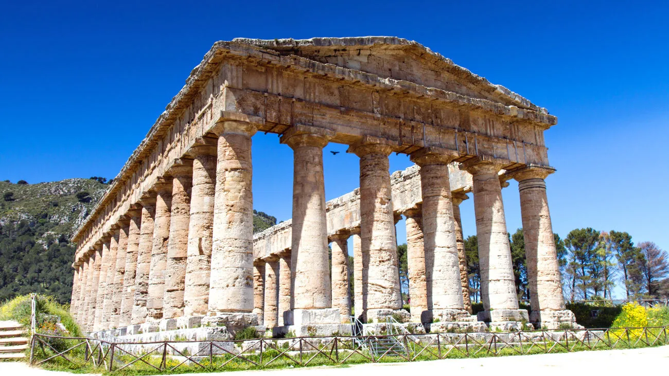 Segesta Private Tour: Archaeological Park & Temple