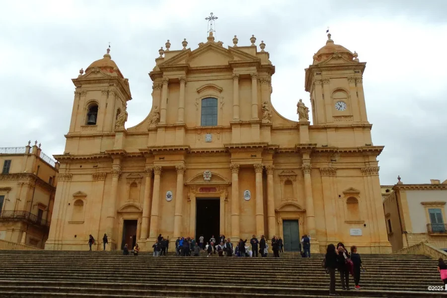 Noto Private Tour: Baroque Historic Center Walking Tour