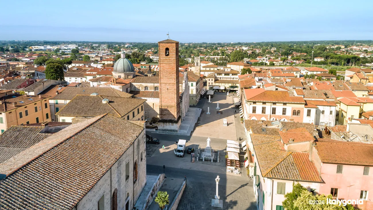 Pietrasanta Private Tour: Art, Botero, Marble & History