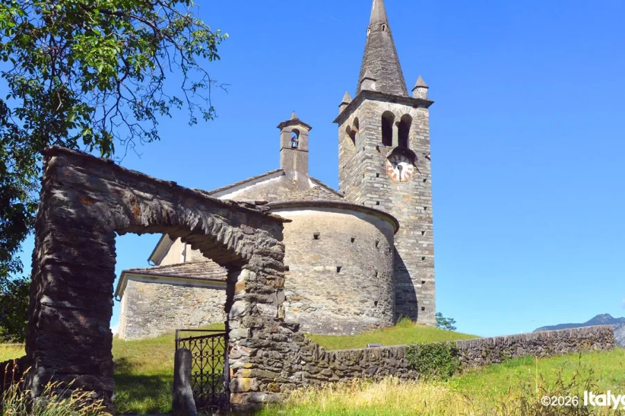 Saint-Vincent Private Tour: Historic Center & Alpine Heritage