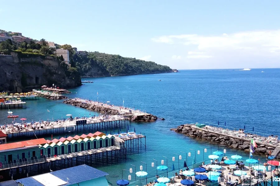 Sorrento Private Tour: Old Town, Churches & Bay Views
