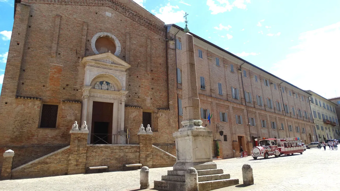 Urbino Private Tour: Renaissance Heritage & Raphael’s Legacy