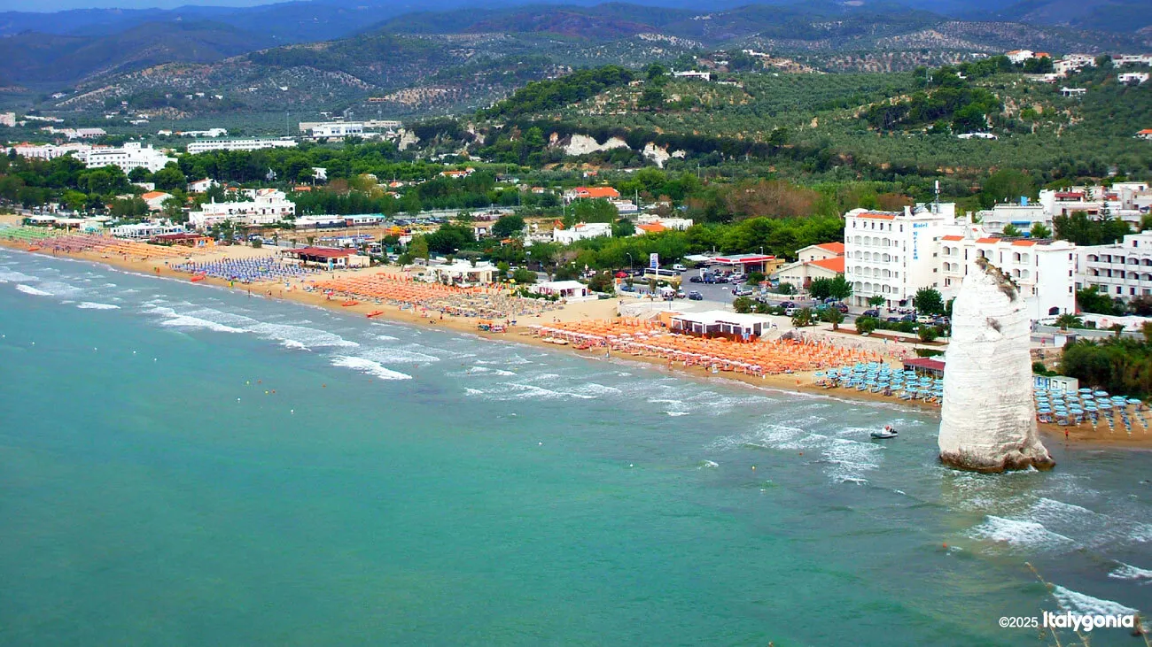 Vieste Private Tour: Old Town, Cathedral & Pizzomunno Monolith