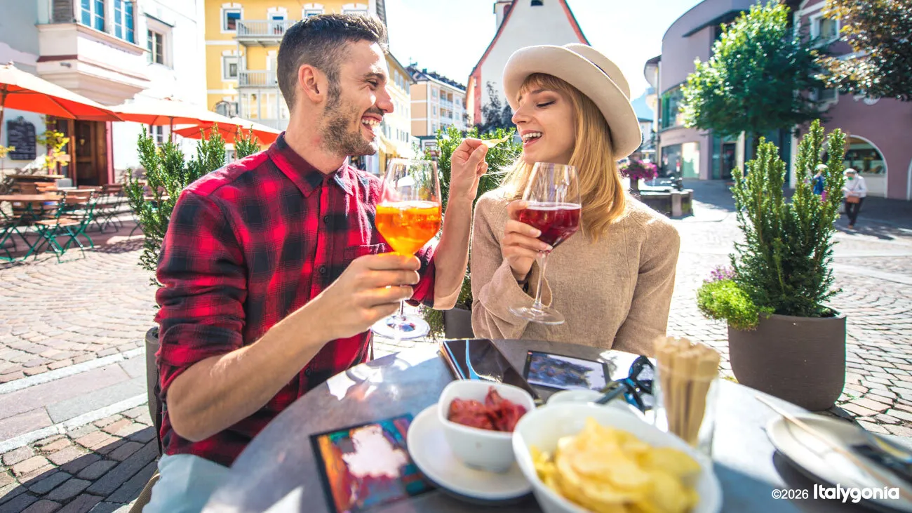 Como Private Tour: Historic Center & Lakefront Aperitif