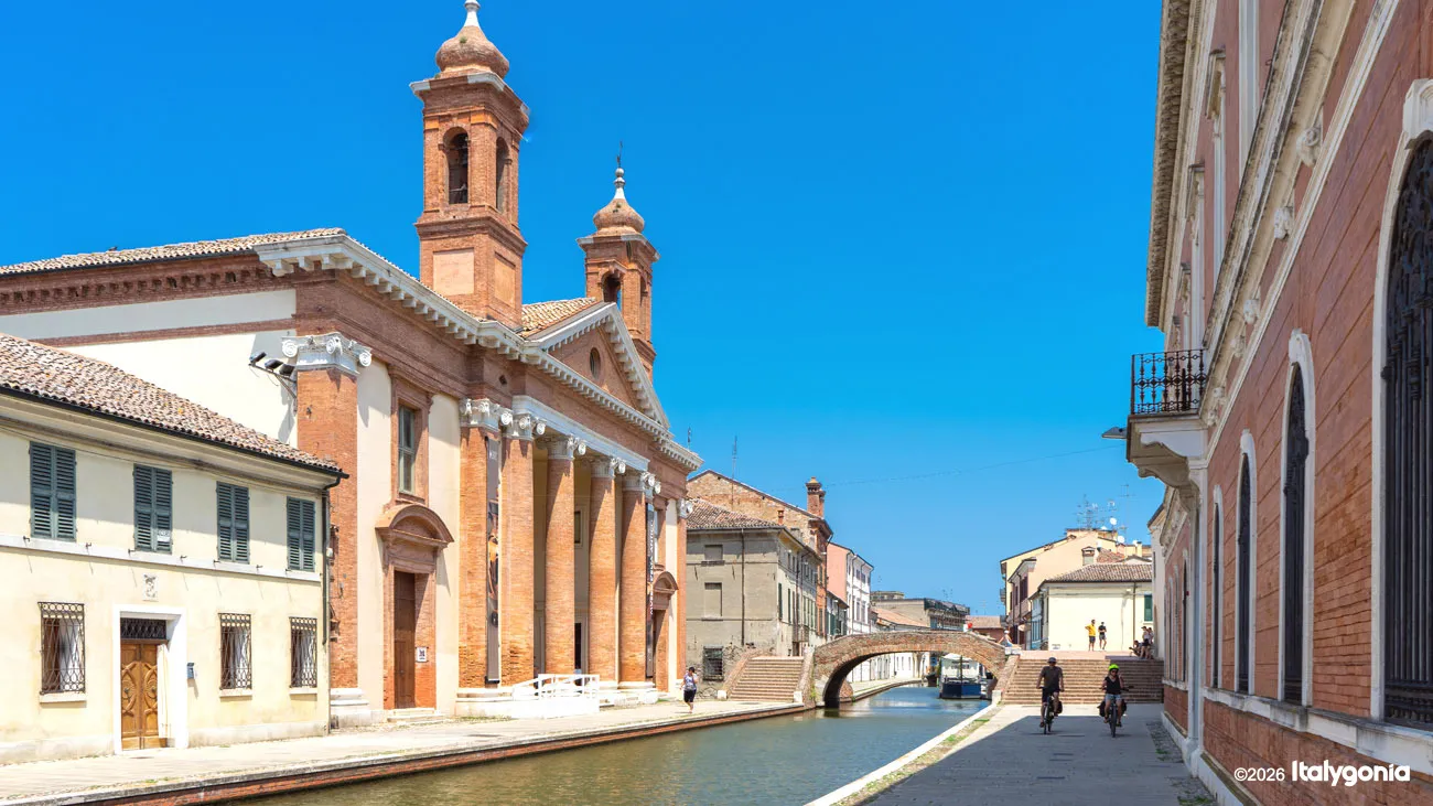 Comacchio Private Tour: Historic Bridges, Canals & Landmarks