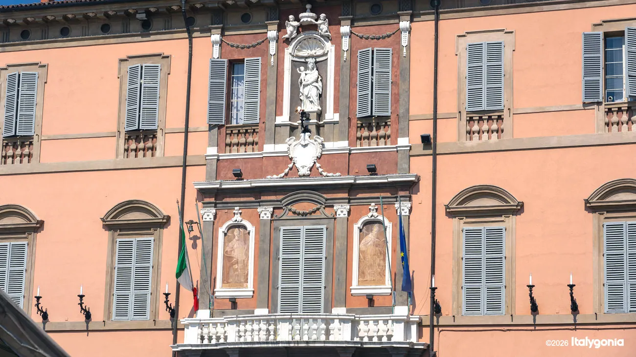 Imola Private Tour: Historic Center, Sforza Fortress & Formula 1