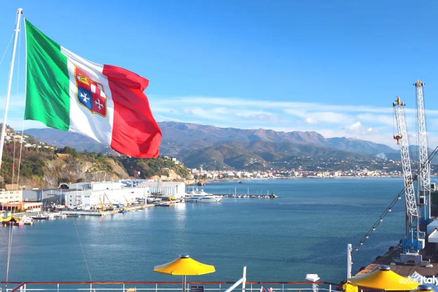 Savona Private Tour: Old Town, Harbor & Priamar Fortress Views